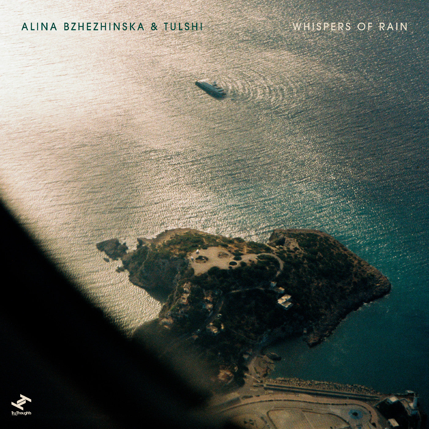 Alina & Tulshi Bzhezhinska Whispers Of Rain